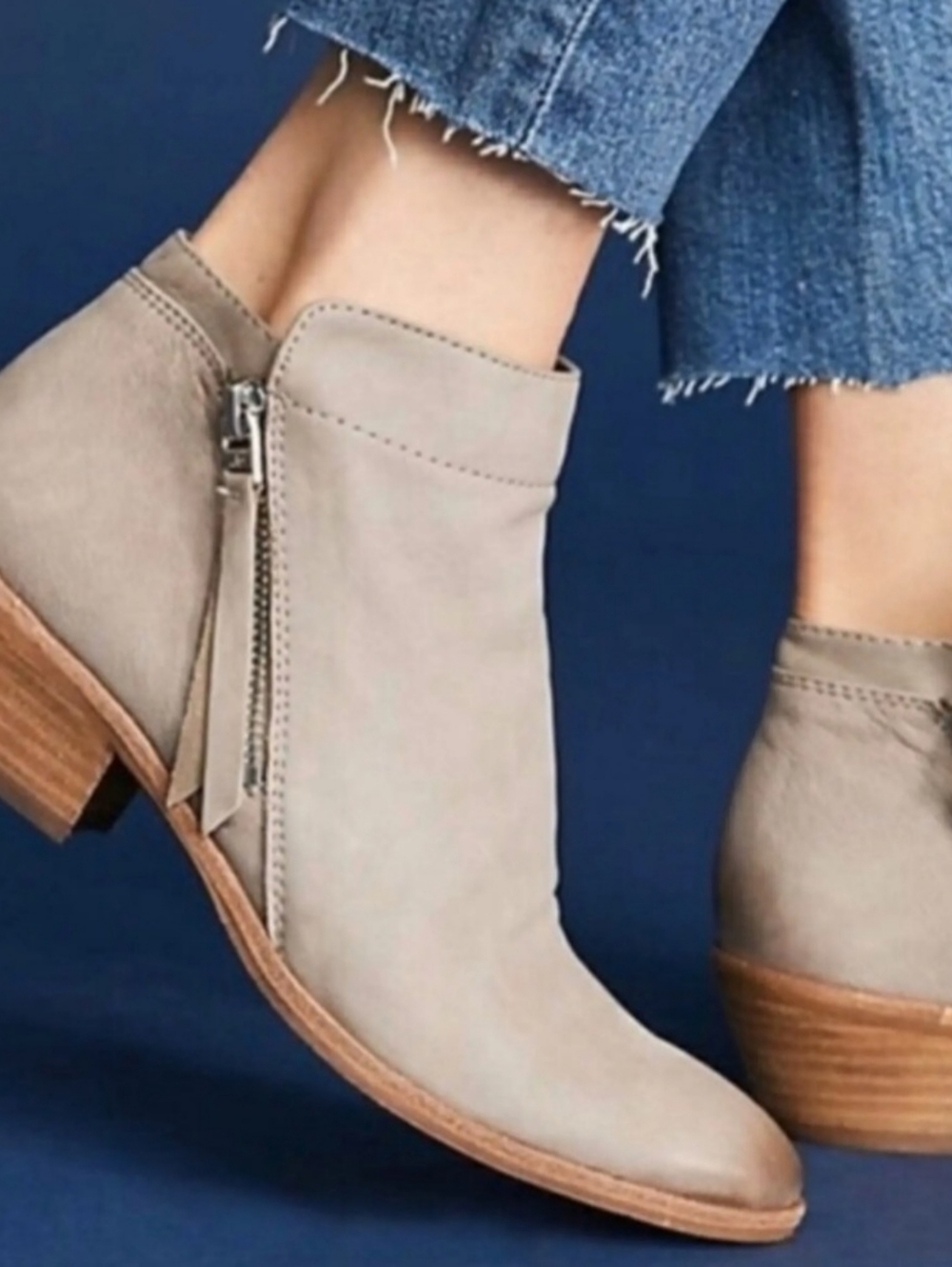 Sam Edelman Women's Packer Boot Size 7.5 Block Heel Tan Taupe Nubuck Leather